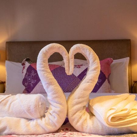 The Hare And Hounds Bed & Breakfast Fulbeck Eksteriør bilde